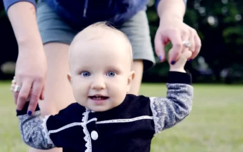 Free Video Stock toddler learning to walk