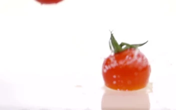 Free Video Stock tomatoes falling into the water
