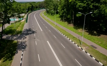 Free Video Stock top view of a lonely road
