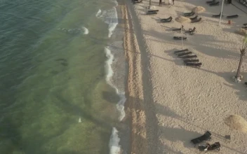 Free Video Stock tour of a tourist beach with crystal clear water