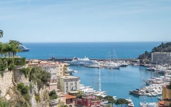 Free Video Stock tourist port with luxury yachts