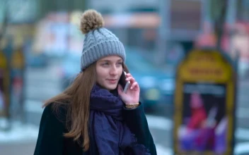 Free Stock Video Warm Girl Walking While Talking On The Phone