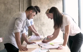 Free Stock Video Young People Of A Work Team In A Meeting