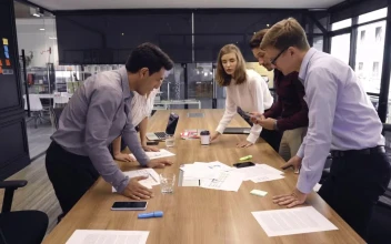 Free Stock Video Young Business People In A Meeting