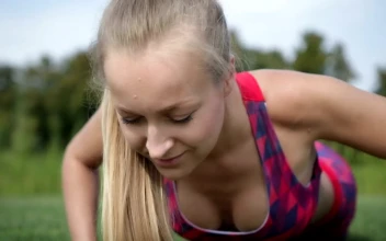 Free Stock Video Woman Doing Push Ups Close Up Shot