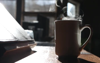 Ree Video Hot Cup Coffee Video