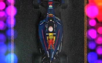 Formula 1 Car Full Speed For Phone
