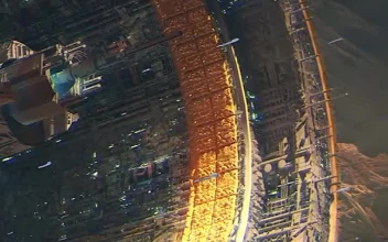 iPhone  Android Space Ship Construction Fiction Phone