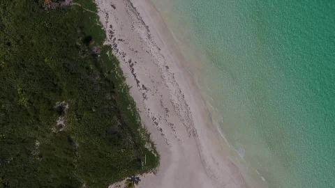 Zoom to shore Windows Animated Wallpaper - Free Live Wallpaper
