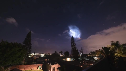 SpaceX Falcon 9 Rocket Launch Timelapse Above San Diego in 4k - Free Live Wallpaper