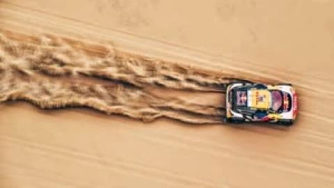 Fondo de Pantalla Animado Derrape en el Desierto de Coches 🏜️ en Movimiento - Free Live Wallpaper
