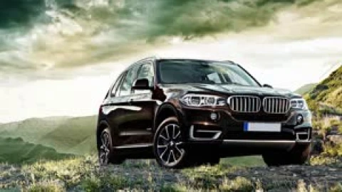 Fondo de Pantalla Animado BMW X5 en la Montaña de Coches 🚗 en Movimiento - Free Live Wallpaper