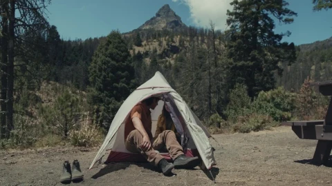 Stock Video A Couple Talking In A Tent Live Wallpaper for PC - Free Live Wallpaper