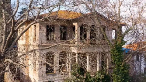Stock Video Abandoned House On The Prince Islands Live Wallpaper for PC - Free Live Wallpaper