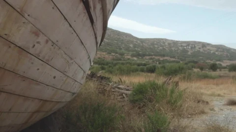 Stock Video Abandoned Ship Live Wallpaper for PC - Free Live Wallpaper