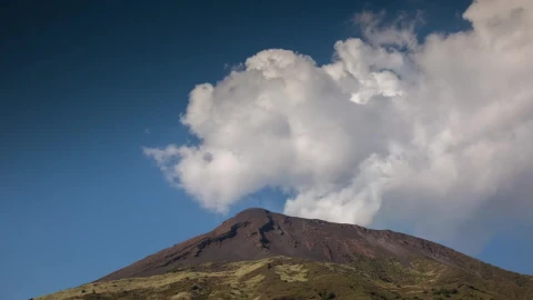 Stock Video Active Volcano Smoking Live Wallpaper for PC - Free Live Wallpaper