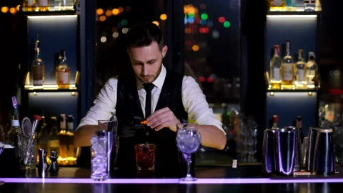 Stock Video Bartender Decorating Drink Glasses Live Wallpaper For PC - Free Live Wallpaper