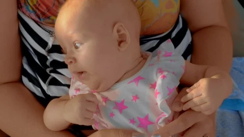 Stock Video Baby Yawning And Waking Up Live Wallpaper For PC - Free Live Wallpaper