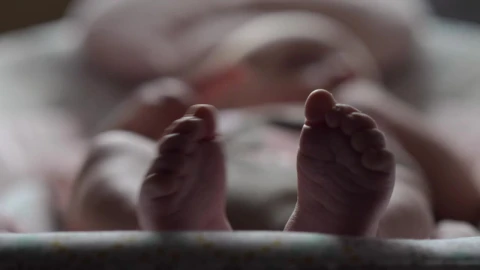Stock Video Baby Moving In A Chair Live Wallpaper For PC - Free Live Wallpaper