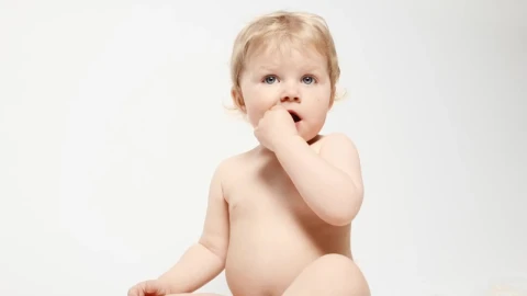 Stock Video Baby Chewing Their Fingers Live Wallpaper For PC - Free Live Wallpaper