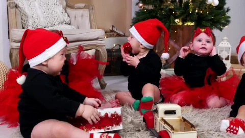 Stock Video Babies Playing With Christmas Gifts Live Wallpaper For PC - Free Live Wallpaper