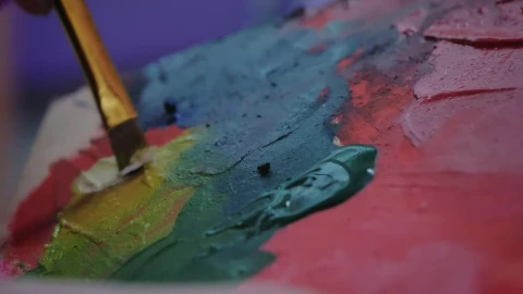 Stock Video Artist Mixing Paint On A Palette Live Wallpaper For PC - Free Live Wallpaper