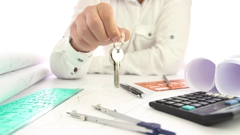 Stock Video Architect With The Keys Of A House Live Wallpaper For PC - Free Live Wallpaper