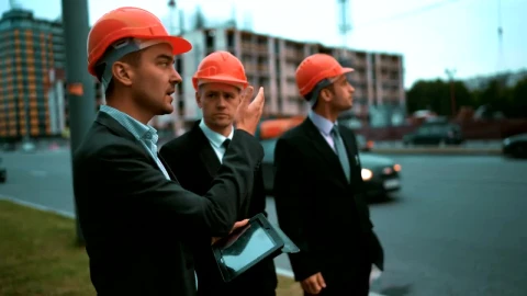 Stock Video Architect Talking To Businessmen Live Wallpaper For PC - Free Live Wallpaper
