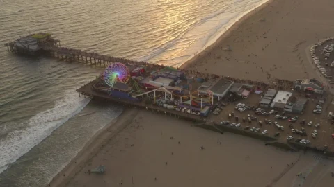 Stock Video Amusement Park On A Pier On The Seashore Live Wallpaper For PC - Free Live Wallpaper