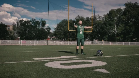 Stock Video American Footballer Warming Up On A Field Live Wallpaper For PC - Free Live Wallpaper