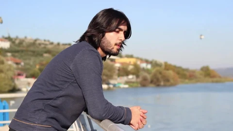 Stock Video Alone Man Looking To The Sea Live Wallpaper For PC - Free Live Wallpaper