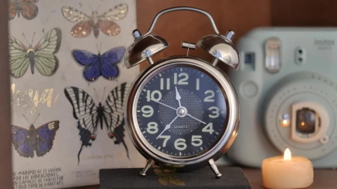 Stock Video Alarm Clock On A Table While Time Flies By Live Wallpaper For PC - Free Live Wallpaper