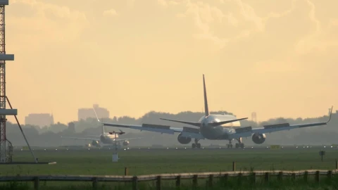 Stock Video Airport In The Morning Live Wallpaper For PC - Free Live Wallpaper