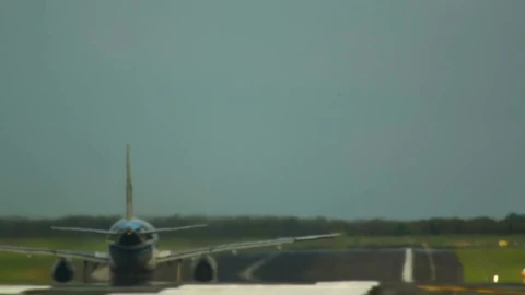 Stock Video Airplane Taking Off The Track Live Wallpaper For PC - Free Live Wallpaper