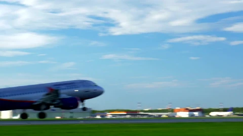 Stock Video Airplane Taking Off In The Sun Live Wallpaper For PC - Free Live Wallpaper