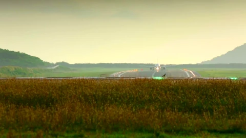 Stock Video Airplane Take Off From The Track Live Wallpaper For PC - Free Live Wallpaper