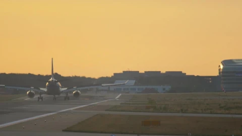 Stock Video Airplane On The Airport Track In Slow Motion Live Wallpaper For PC - Free Live Wallpaper
