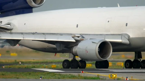 Stock Video Airplane Moving In Slow Motion Live Wallpaper For PC - Free Live Wallpaper