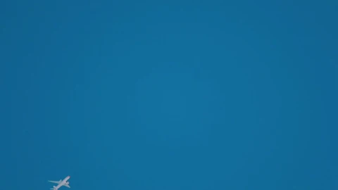 Stock Video Airplane Crossing The Clear Blue Sky Live Wallpaper For PC - Free Live Wallpaper