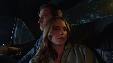 Stock Video Affectionate Couple In A Car Hanging Out Together Live Wallpaper For PC - Free Live Wallpaper