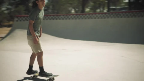Stock Video A Young Man Skating In The Park Live Wallpaper For PC - Free Live Wallpaper