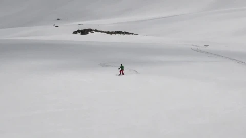 Stock Video A Skier Descending In The Snow Live Wallpaper For PC - Free Live Wallpaper