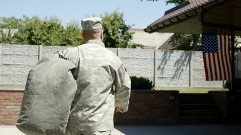 Stock Video A Military Man Returning To His Family Live Wallpaper For PC - Free Live Wallpaper