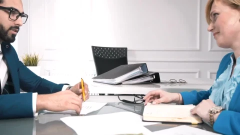 Stock Video Business Partners Handshake Over Closing Deal Live Wallpaper For PC - Free Live Wallpaper