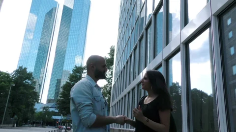 Stock Video Business Couple Meet On The Street Live Wallpaper For PC - Free Live Wallpaper