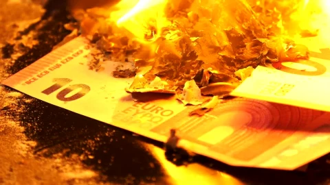 Stock Video Burning Bills Live Wallpaper For PC - Free Live Wallpaper