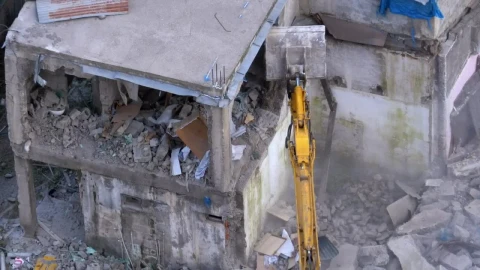 Stock Video Bulldozer Destroying A Concrete Building Live Wallpaper For PC - Free Live Wallpaper