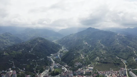 Stock Video Buildings Between Two Mountains Live Wallpaper For PC - Free Live Wallpaper