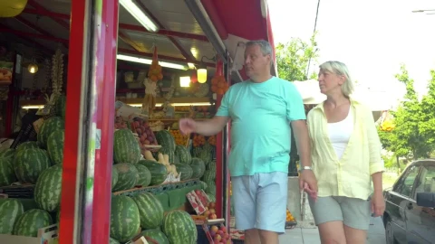 Stock Video Browsing A Small Grocery Store Live Wallpaper For PC - Free Live Wallpaper