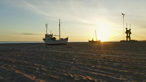 Stock Video Bright Sunrise At The Coast Live Wallpaper For PC - Free Live Wallpaper